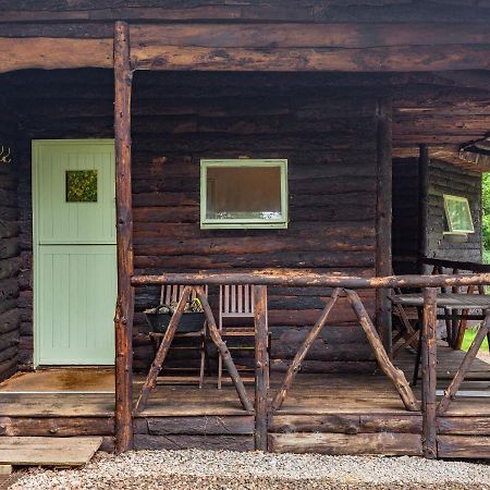 The Log Cabin Гонітон Екстер'єр фото